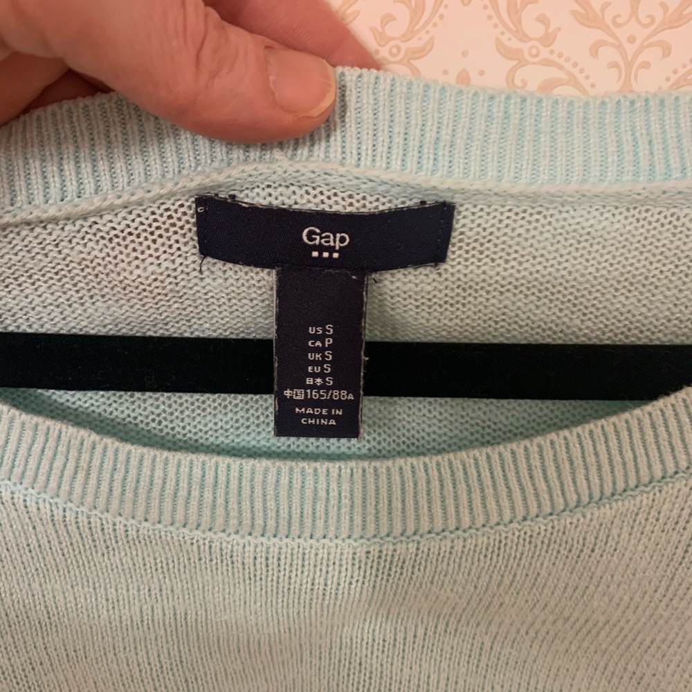 Baby blue gap sweater